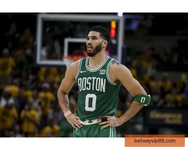 塔图姆三节23分11篮板9助攻差1助实现连场三双展现巨星实力